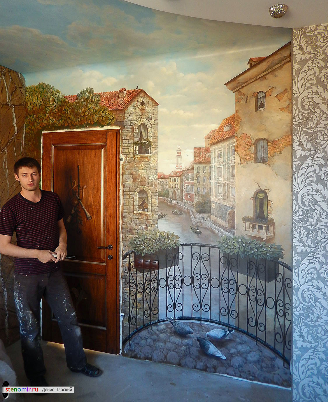 рисунок на обоях коридора с видом на Венецию