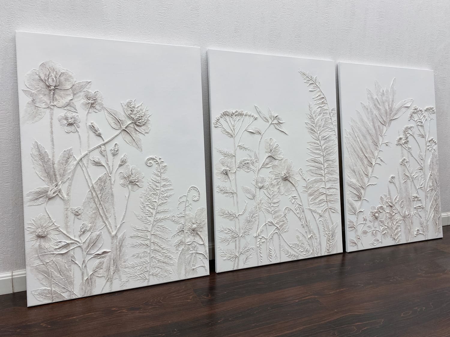 Триптих - картины с растениями - барельеф на холсте